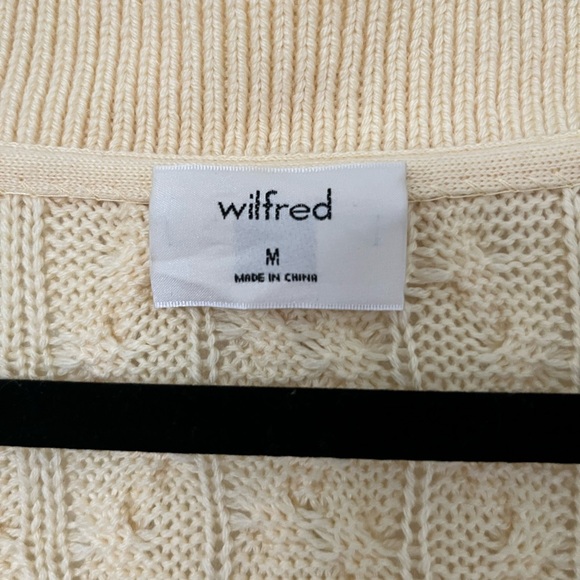 Aritzia Oversized Sweater - Picture 2 of 3